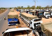 Par manque de camions: Des centaines conteneurs maliens bloqués au Sénégal…